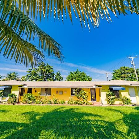 Beach Chairs, Good Kitchen, Strong Wifi On 14Th Ave Fort Lauderdale Exterior photo