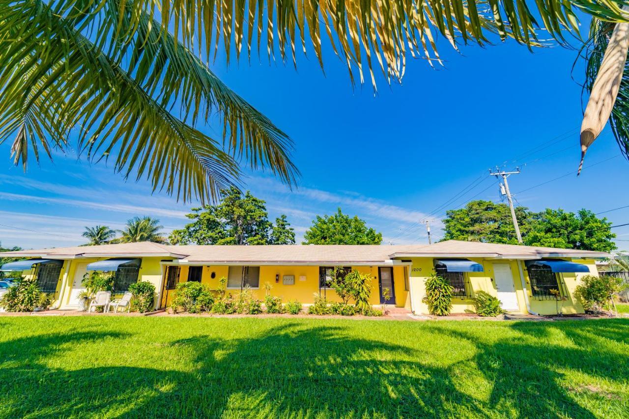Beach Chairs, Good Kitchen, Strong Wifi On 14Th Ave Fort Lauderdale Exterior photo